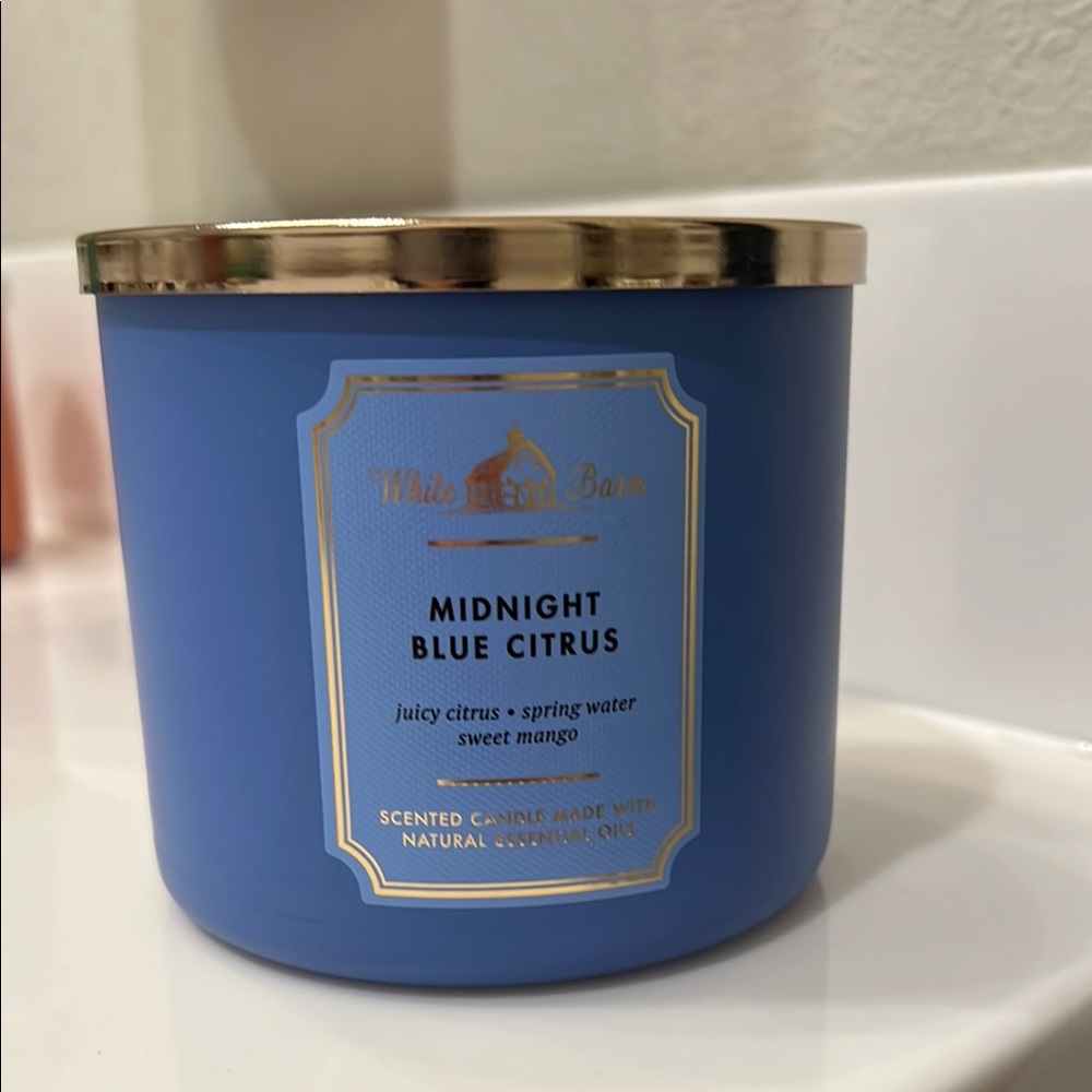 White Barn Midnight Blue Citrus Scented Candle